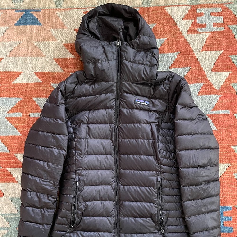 Women's XS Patagonia Down Sweater Hoody, Black
